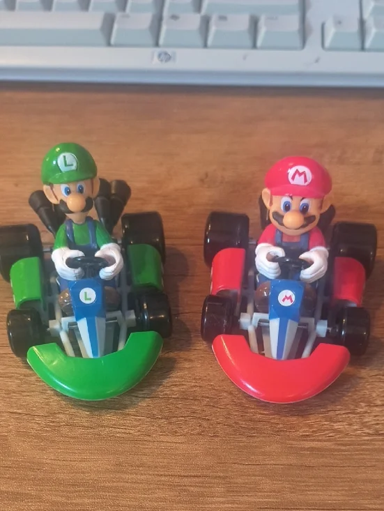 Nintendo Mario Kart 8 - Mario & Luigi Rolling Cars - 2016 DecoPac Set - Picture 1 of 10